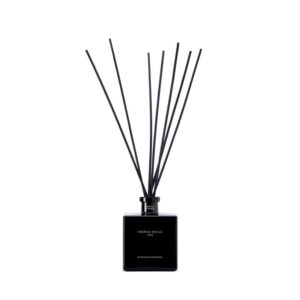 Alternative view of Santal & Tonka Premium Reed Diffuser 500ml