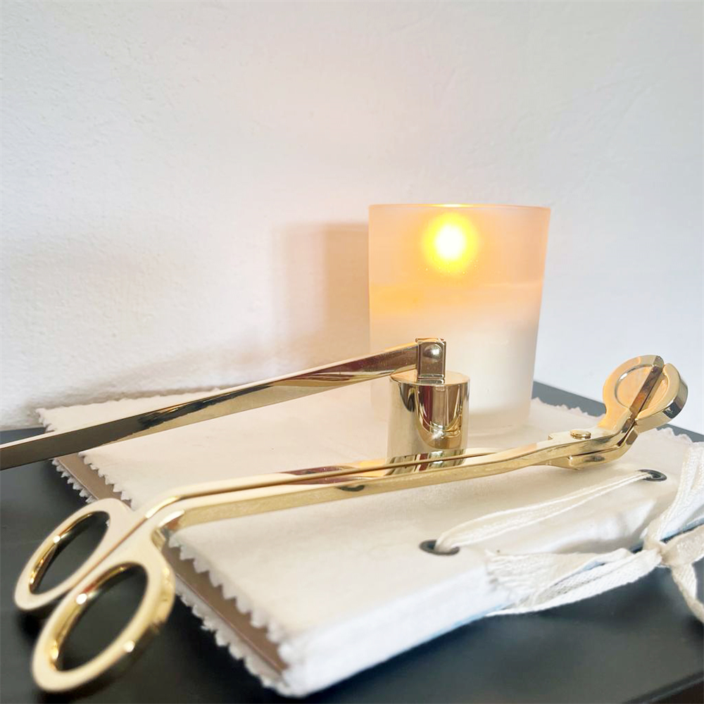 Wick Trimmer & Candle Snuffer Gold – Image 3