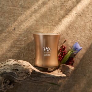 Alternative view of Volcanic Orris Precious Metals Medium Jar